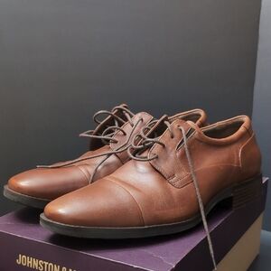 Johnston & Murphy Men's  Brown Leather Dress Shoes,Size 11.